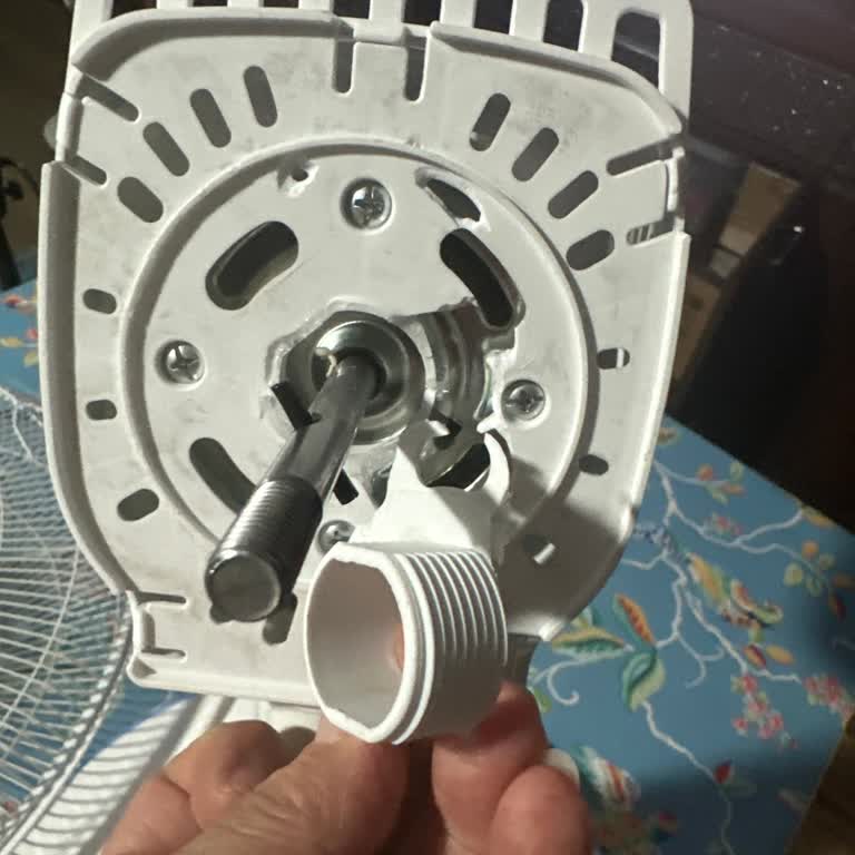 Raks DF16MX Motor Ön Kapak Parçasının Ücretli Temini Talebi