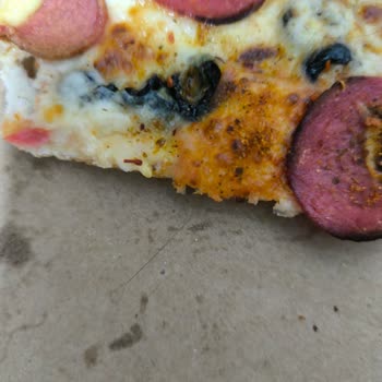 Domino’s Pizza’da Saç Teli Hijyen İhlali Ve İade Reddi