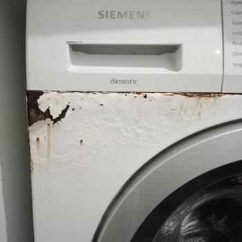 Siemens Çamaşır Makinesinde Yasal Ömrü İçinde Erken Paslanma