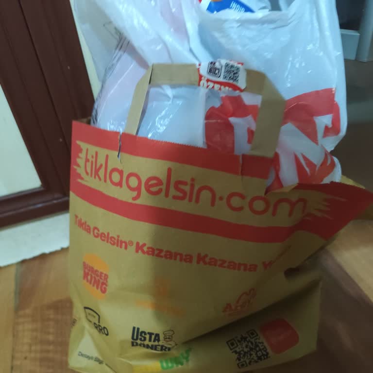 Burger King Hasköy Şubesinden Soğuk Ve Bayat Whopper Junior Menüler