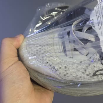Skechers Ayakkabısının File Kısımları 5 Ayda Yırtıldı, İade Talebi