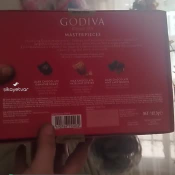 Godiva Çikolata İçinden Kurt Larvaları Çıktı
