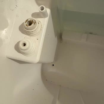 Servisten Kirli Ve Islak Dönen Robot Süpürge, Tekrar Tekrar Arıza Ve Çözüm Yok