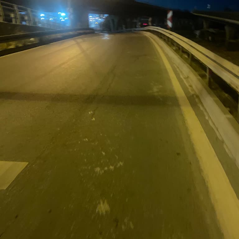 Mersin Belediyesi Halk Minibüsünde Yanlış İndirildim