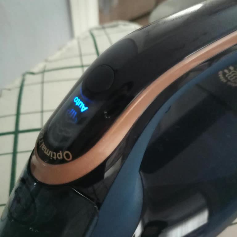 Philips Azur 8000 Ütüsünün Çalışmaması Ve Garanti Talebi