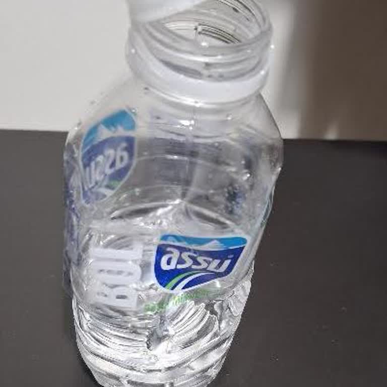 Zor Açılan Kapaklar Su Saçılmasına Ve Parmak Nasırına Neden Oluyor