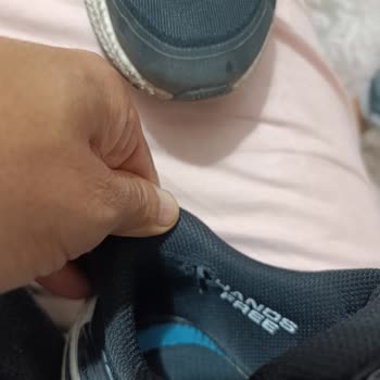 Skechers Ayakkabısındaki Yırtılma Ve Sökülme Sorunu İçin Ürün Değişimi Ve İade Talebi