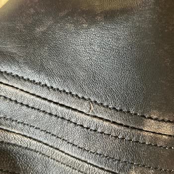 Derimod Dört Deri Cekette Gerçek Deri Olmadığı Şüphesi Ve Çözüm Sunulmaması