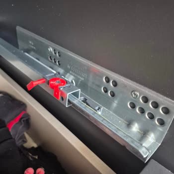 Kelebek Mobilya'dan Angelic Dark Yatak Odası Takımında Malzeme Ve Kurulum Hataları