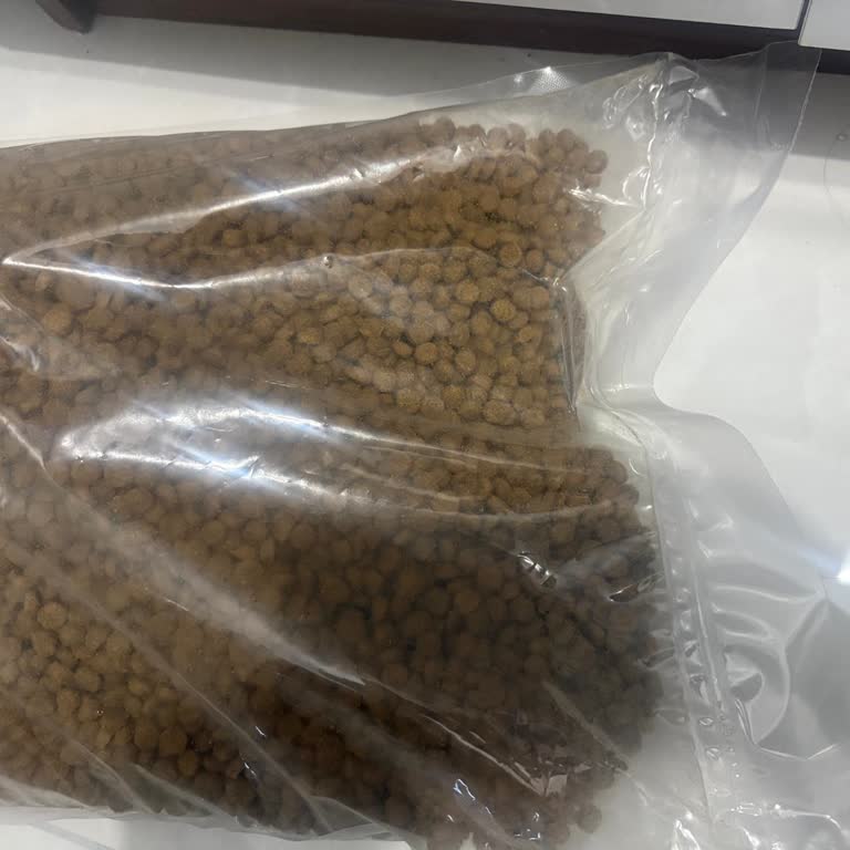Yanıltıcı Ürün Satışı Ve Orijinal Olmayan Kedi Maması
