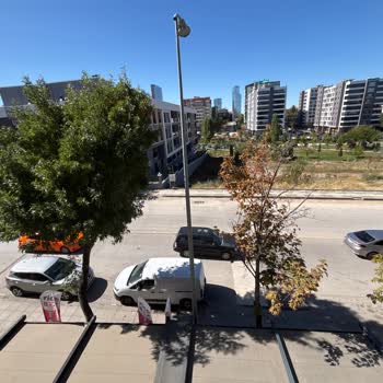 Doğalgaz Çalışması Sonrası Yol Ve Kaldırımlar 15 Gün Boyunca Tehlikeli