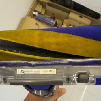 Dyson V15 Detect Şeridin Yapışkanı Tek Hafta İçinde Ayrıldı, Garanti Reddi