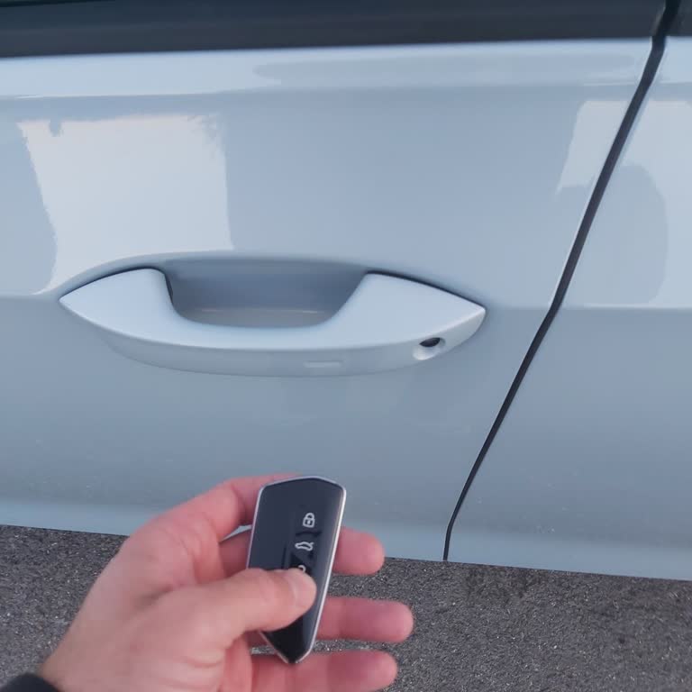 Volkswagen Golf Kumanda Pili Hızla Bitiyor, Değişim Talebi