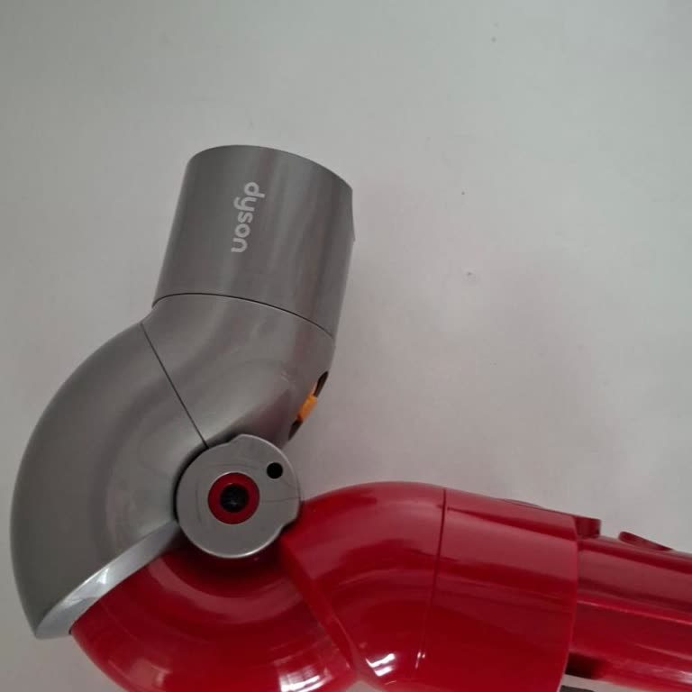 Dyson V10 Mobilya Altı Aparatının Arızalanması Ve Garanti Kapsamında Ücretsiz Değişim Talebi