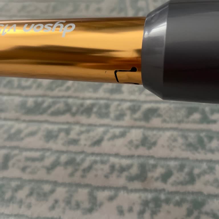 Dyson V15 Detect Süpürge Borusu Bağlantısının Yerinden Çıkması Ve Garanti Kapsamı İtirazı
