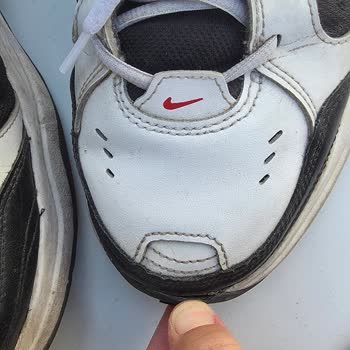 Nike Air Ayakkabısında Kısa Sürede Açılma Ve FLO Mağazasının Olumsuz Yaklaşımı