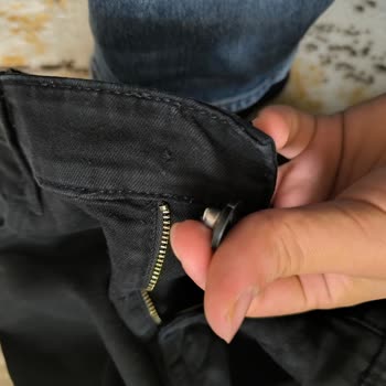 Mavi Pantolonun Aşırı Tüylenmesi Ve Düğme Kırılması Sonrası İade Reddi