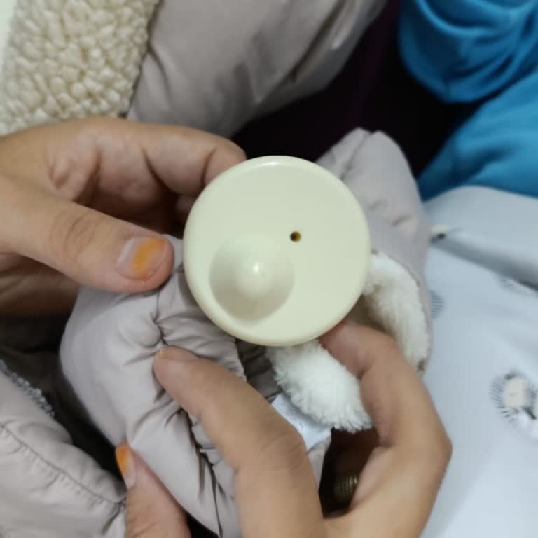 Alarmlı Çocuk Montu Nedeniyle Yaşadığım Mahcupiyet Ve Personelin Kaba Tavrı
