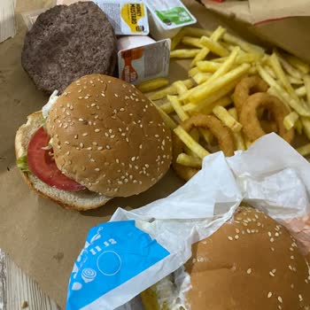 Donmuş Ve Tadı Bozuk Burger King Kral Avantaj Menüsü Şikayeti