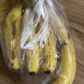 Migros Hemen'de Ezilmiş Ve Bayat Ürünler, Çözüm Sunulmadı