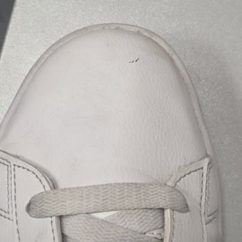 Puma Ayakkabısında Deri Çatlaması Ve Değişim Talebi