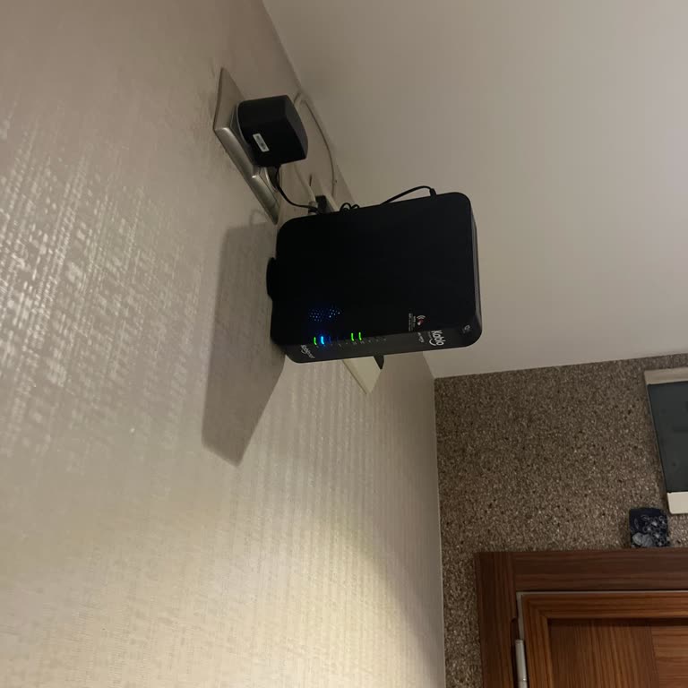 Mavi Işık Yanıyor İnternet Yok Kablo Net'te Uzun Süreli Bağlantı Kesintisi