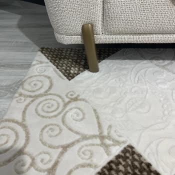 Teslimat Gecikmesi Ve Hasarlı Mobilyalar İçin Çözüm Talebi