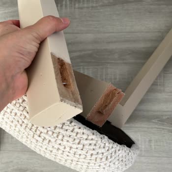 Geç Saatte Teslim Edilen Kırık Ve Yanlış Mobilyalar Ve Uzun Süreli Çözüm Ertelenmesi