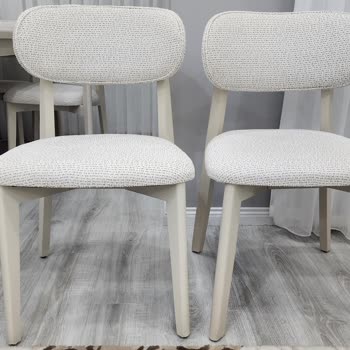 Geç Saatte Teslim Edilen Kırık Ve Yanlış Mobilyalar Ve Uzun Süreli Çözüm Ertelenmesi