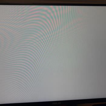 Media Markt'tan Aldığım Monitör Tamir Sonrası Görüntü Bozukluğu Yaşıyor