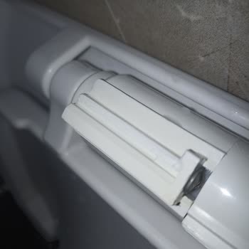 Alvit Klozet Kapak Menteşesi İçin Yedek Parça Temin Edilemiyor