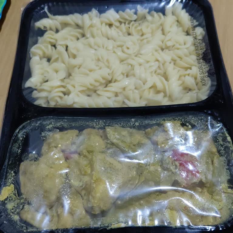 Gurmepack Ürünlerinde Şişen Paketler Ve Küflü İçerik Sağlık Endişesi Yaratıyor
