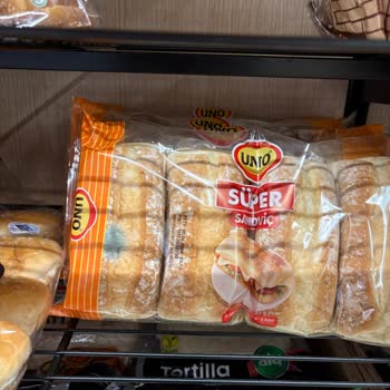 Migros Ölüdeniz Şubesinde Küflü Sandviç Ekmekleri Satışı Hijyen Endişesi Yaratıyor
