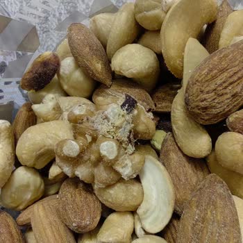 Karışık Kuruyemişte Güvelenme Ve Bayatlık Nedeniyle İade Talebi