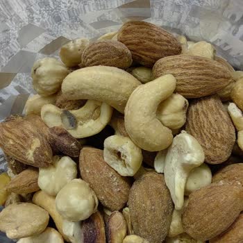 Karışık Kuruyemişte Güvelenme Ve Bayatlık Nedeniyle İade Talebi
