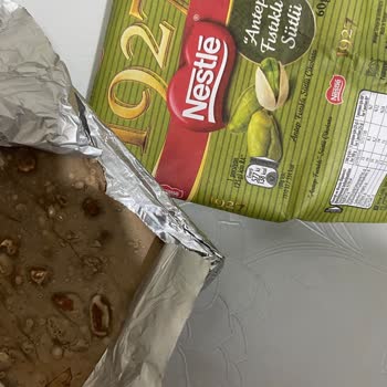 Son Tüketim Tarihi Geçmemiş Nestle Çikolatası Bozuldu, Sağlık Endişesi Ve Güven Sarsıntısı