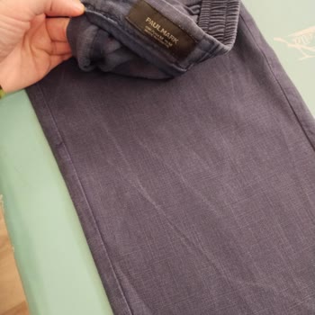 P*** M*** Pantolonunda Kısa Sürede Kalite Sorunu Renk Solması Ve Çiziklerle Karşılaştım