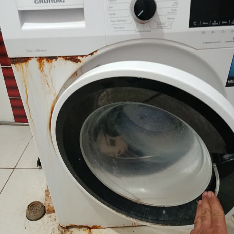 Grundig Çamaşır Makinesinde 4 Yılda Paslanma Ve Ücretsiz Değişim Talebi