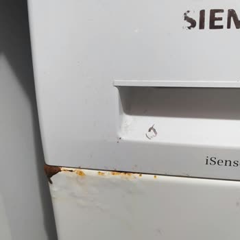 Siemens IQ500 Deterjan Çekmecesi Altında Paslanma Sorunu