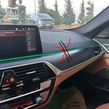 BMW 520i G30 Modelde Ambiyans Aydınlatma Sorunu Ve Ücretsiz Parça Değişimi Talebi