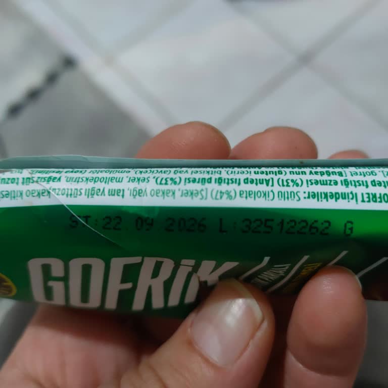 A101'te Satılan Son Kullanma Tarihi Geçmiş Çikolata Gıda Zehirlenmesine Neden Oldu