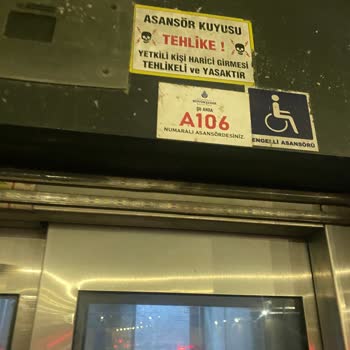 Cumhuriyet Meydanı Alt Geçitte Asansör Çalışmıyor, Engelliler Ve Bebek Arabalılar Mağdur
