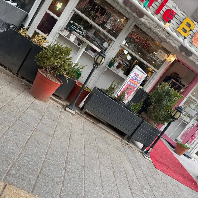 Waffle Box Kütahya’da Çocuk Dondurması Talebine Saygısız Davranış