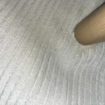 Yanlış Ve Lekeli Halı Teslimatı İçin Hızlı Çözüm Talebi