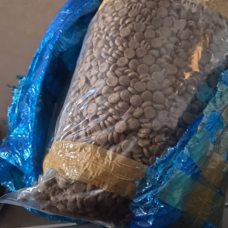 Açık Köpek Maması, Etiket Yok, Geri Dönüş Yok