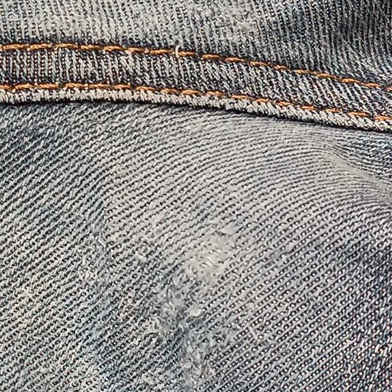 Mavi Mağazada Benzer Pantolonların Deformasyonu İçin Çelişkili Değişim Kararları