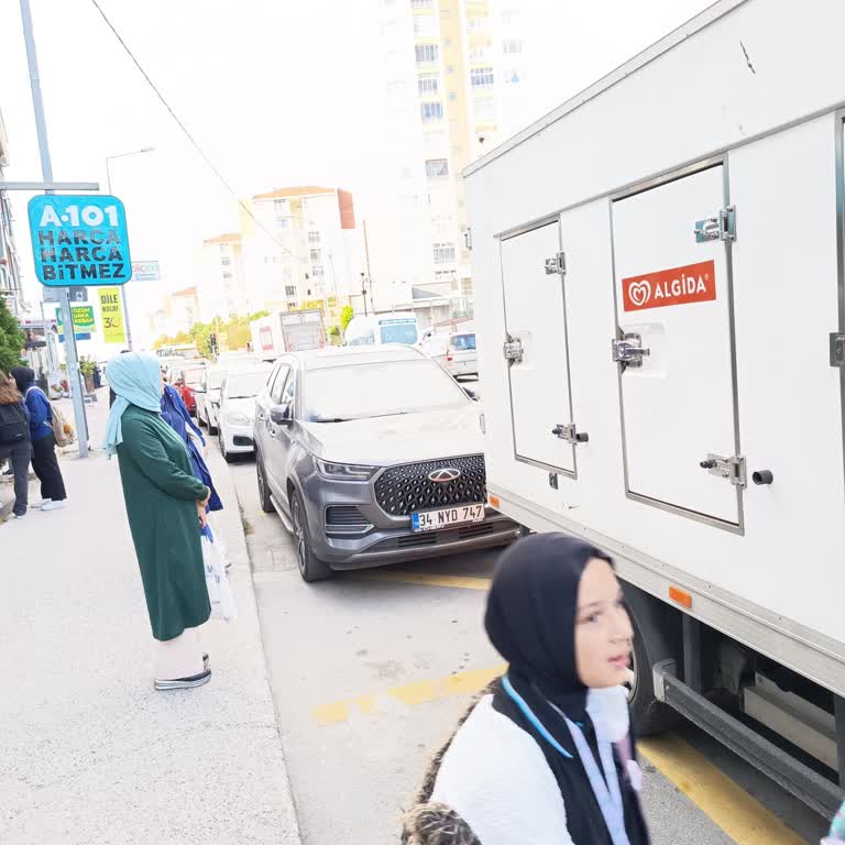 İETT 79Y Hattının GPS Arızası Yolcuları Sürekli Bekletiyor
