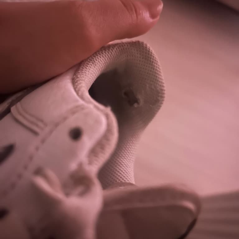 Nike Air Ayakkabının 6 Ayda Yırtılması Ve Garanti Reddi