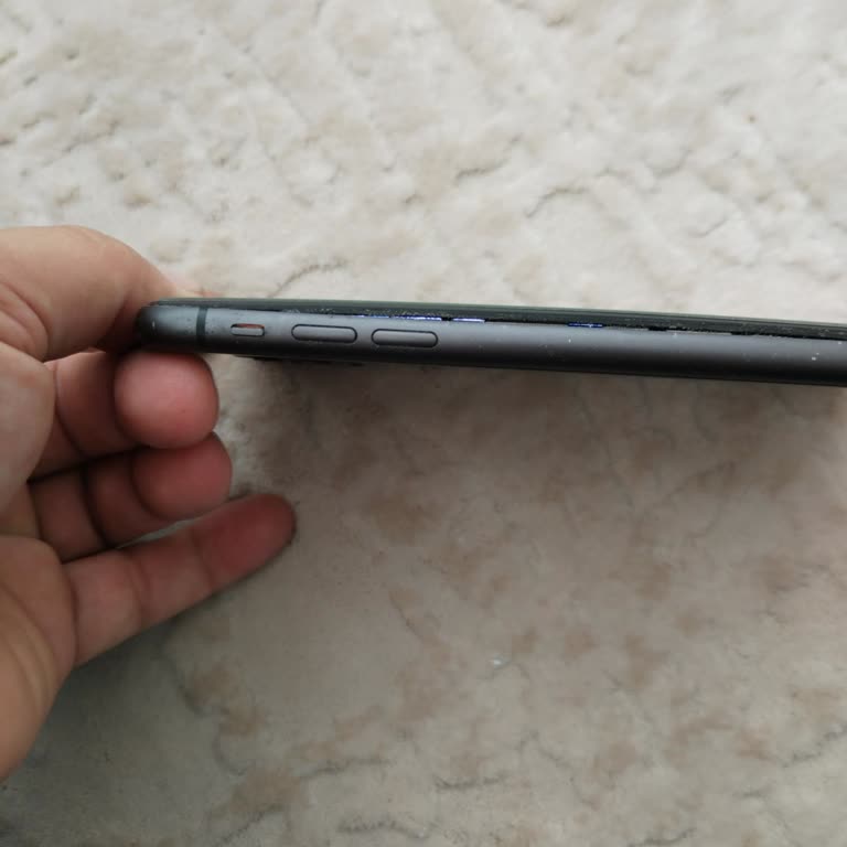 Şişen Batarya Nedeniyle Telefonumda Güvenlik Riski Ve Ücretsiz Değişim Talebi