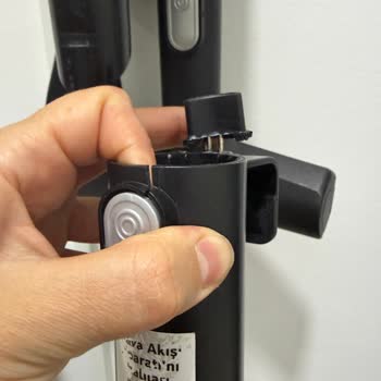 Servisin Sorunu Görmezden Gelmesi Sonrası Garanti Kapsamındaki Kırılan Bosch Dik Süpürge